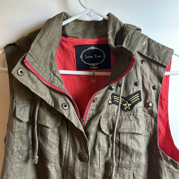 Love tree olive green zip up vest - Picture 2 of 8